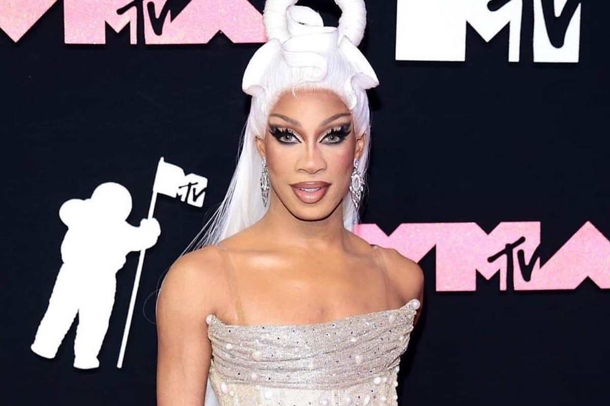 Own Robi 2023 MTV VMAs: CT’s own Robin Fierce among LGBTQ+ stars who walked the ...