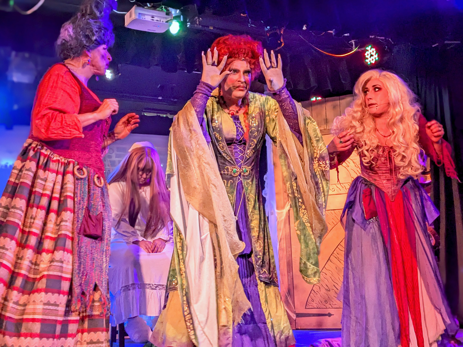 Summer Orlando’s Hocus Pocus Live tour stops at Cabaret on Main for a magical, immersive theater experience