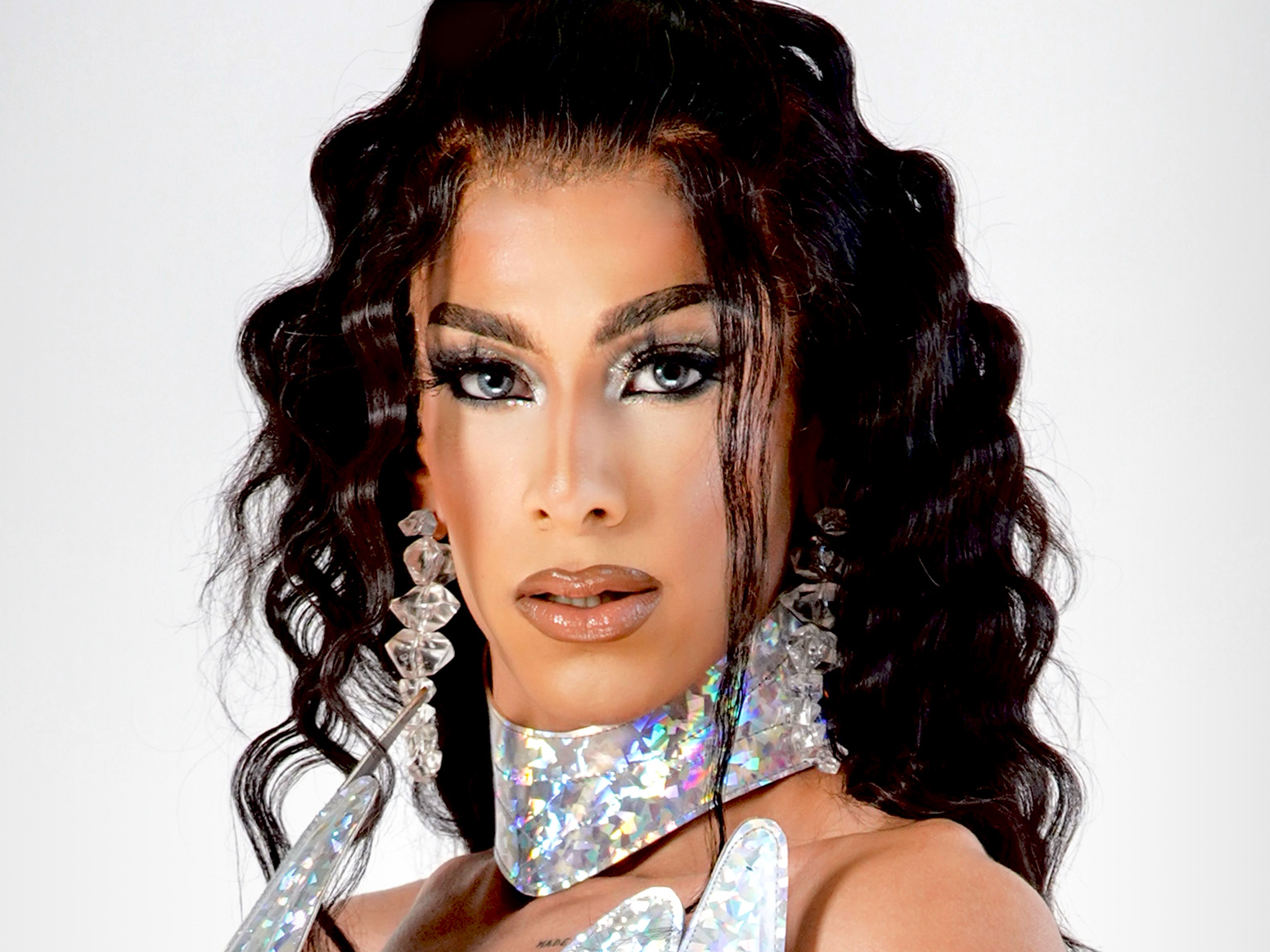 From bedroom queen to stage star: How Sapphire Bills became a gem in Connecticut’s drag scene
